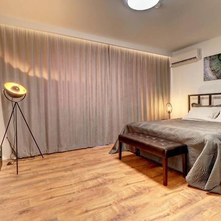 פרישטינה Town Square Apartment מראה חיצוני תמונה