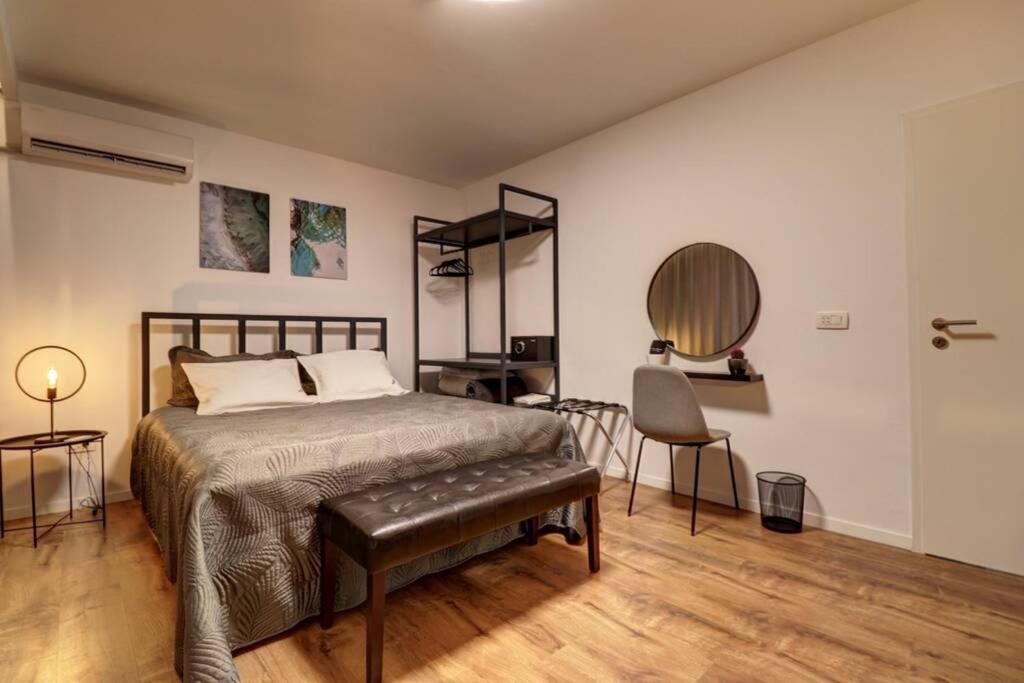 פרישטינה Town Square Apartment מראה חיצוני תמונה